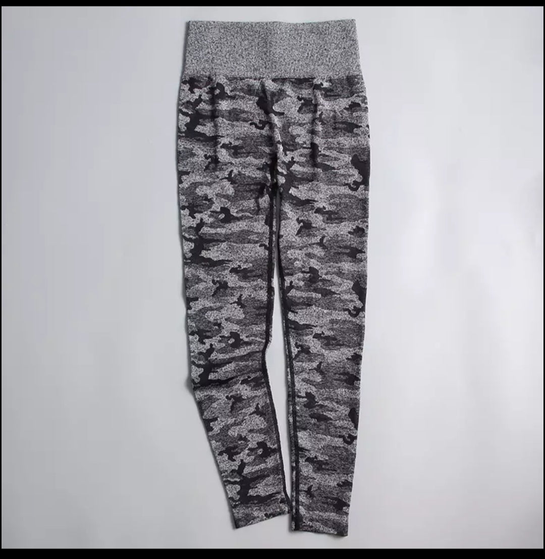 Stick On Me leggings