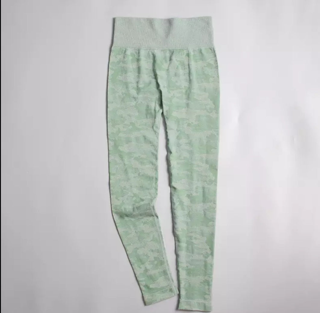 Stick On Me leggings